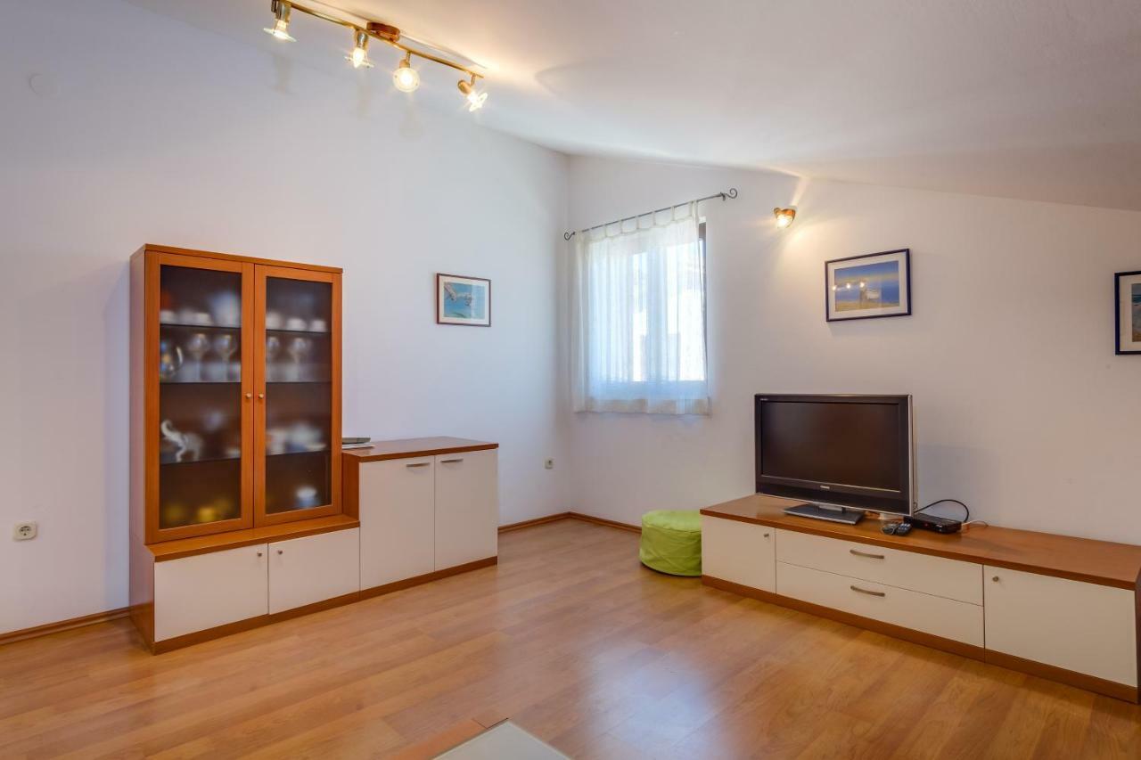 Apartman Anamarija Mali Losinj Exterior photo